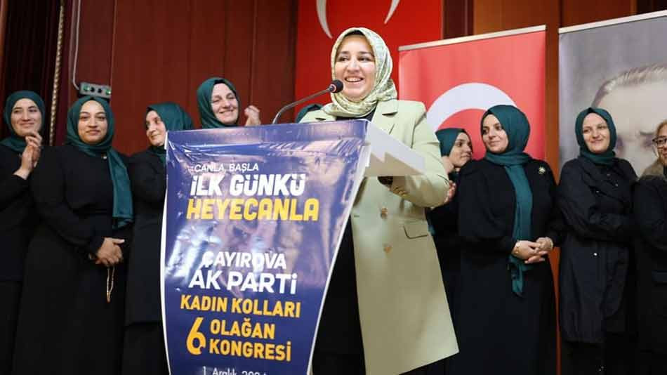 AK PARTİ ÇAYIROVA'DA YENİ BAŞKAN NEŞE AYDIN