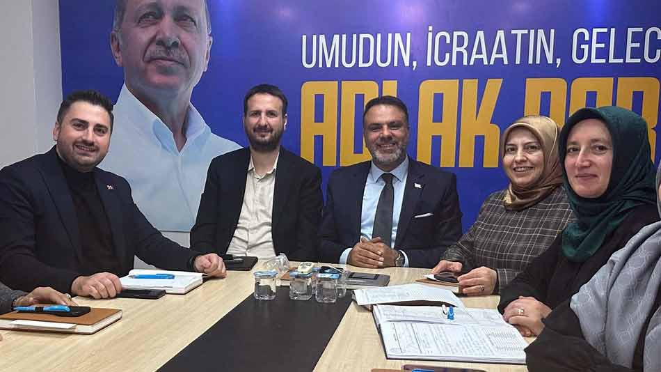 AK PARTİ DARICA'NIN A TAKIMI BELLİ OLDU