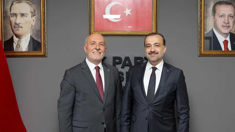 AK PARTİ KOCAELİ'DE BİR İLÇE BAŞKANI DAHA DEĞİŞİYOR