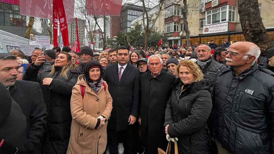 DARICALI CHP'LİLER DEMOKRASİ MİTİNGİ İÇİN BEŞİKTAŞ'TA