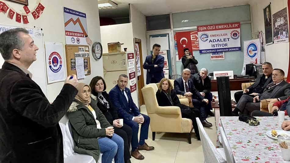 İYİ PARTİ GEBZE'DE EMEKLİLERİ DİNLEDİ