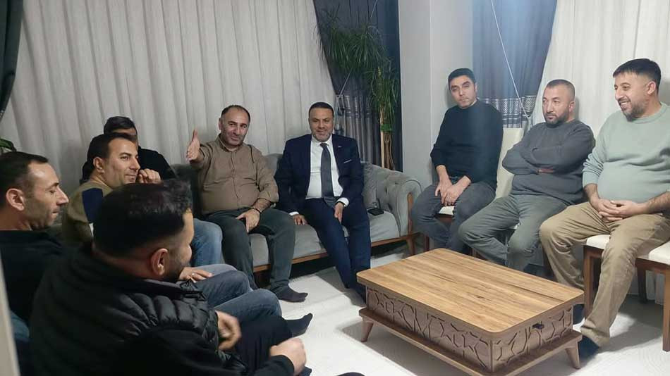 Ak Parti Darıca yeni üyeleri ile sahada