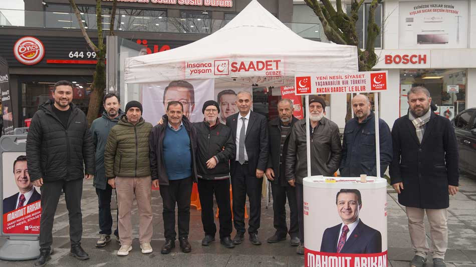 SAADET GEBZE YENİ NESİL SİYASETE SOYUNDU